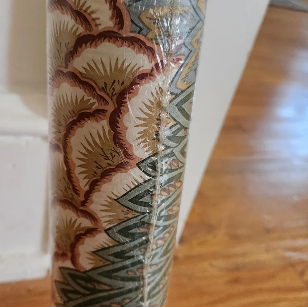Vintage Wallpaper by Imperial Wallcoverings